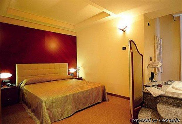 B&B Hotel Ravena Quarto foto